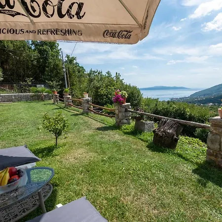 Sea View With Garden Near Opatija Apartment *
