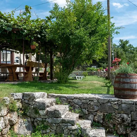 Apartment Sea View With Garden Near Opatija