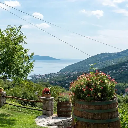 Sea View With Garden Near Opatija
